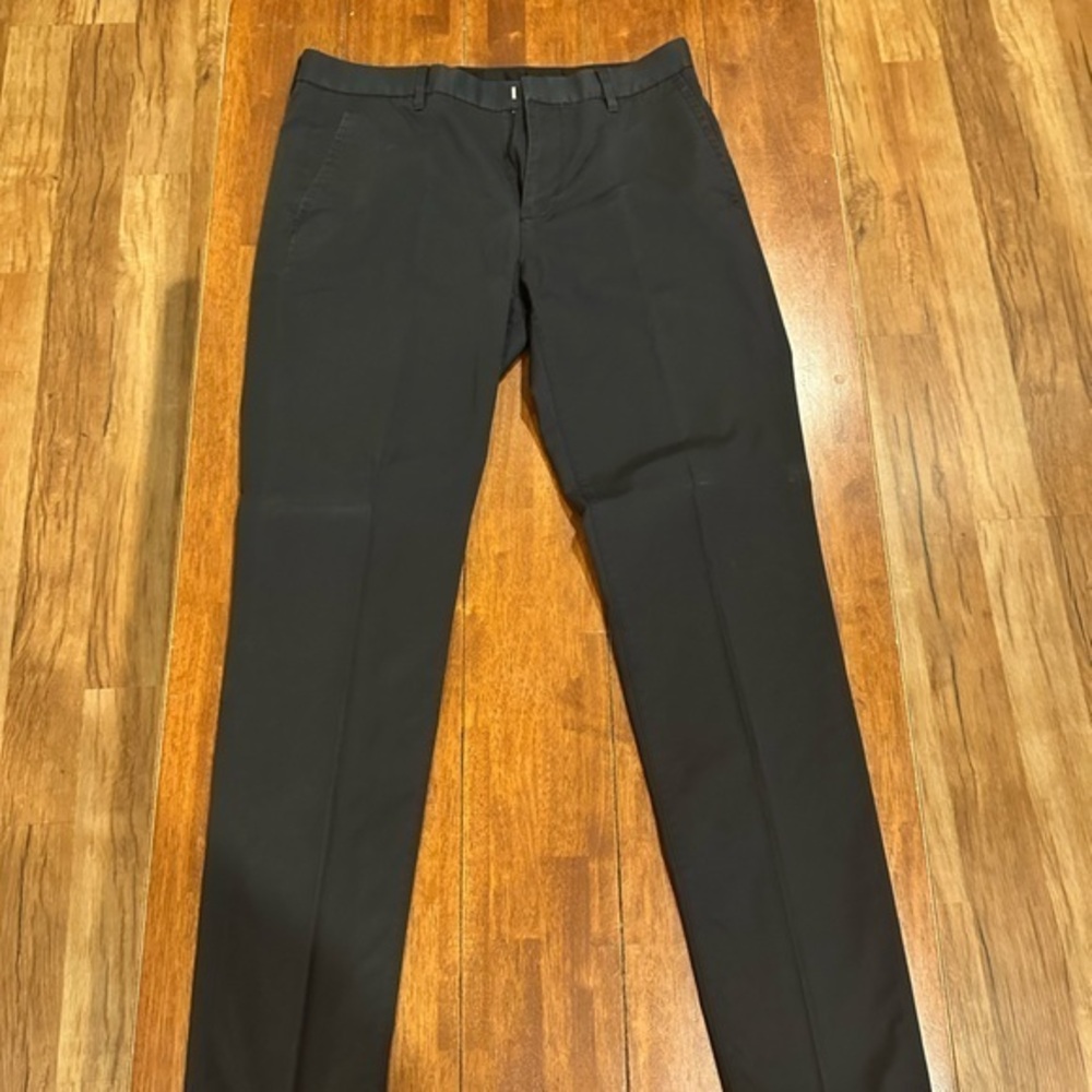 Bonobos Black Dress Pants with Tailored Fit and Smooth Fabric
